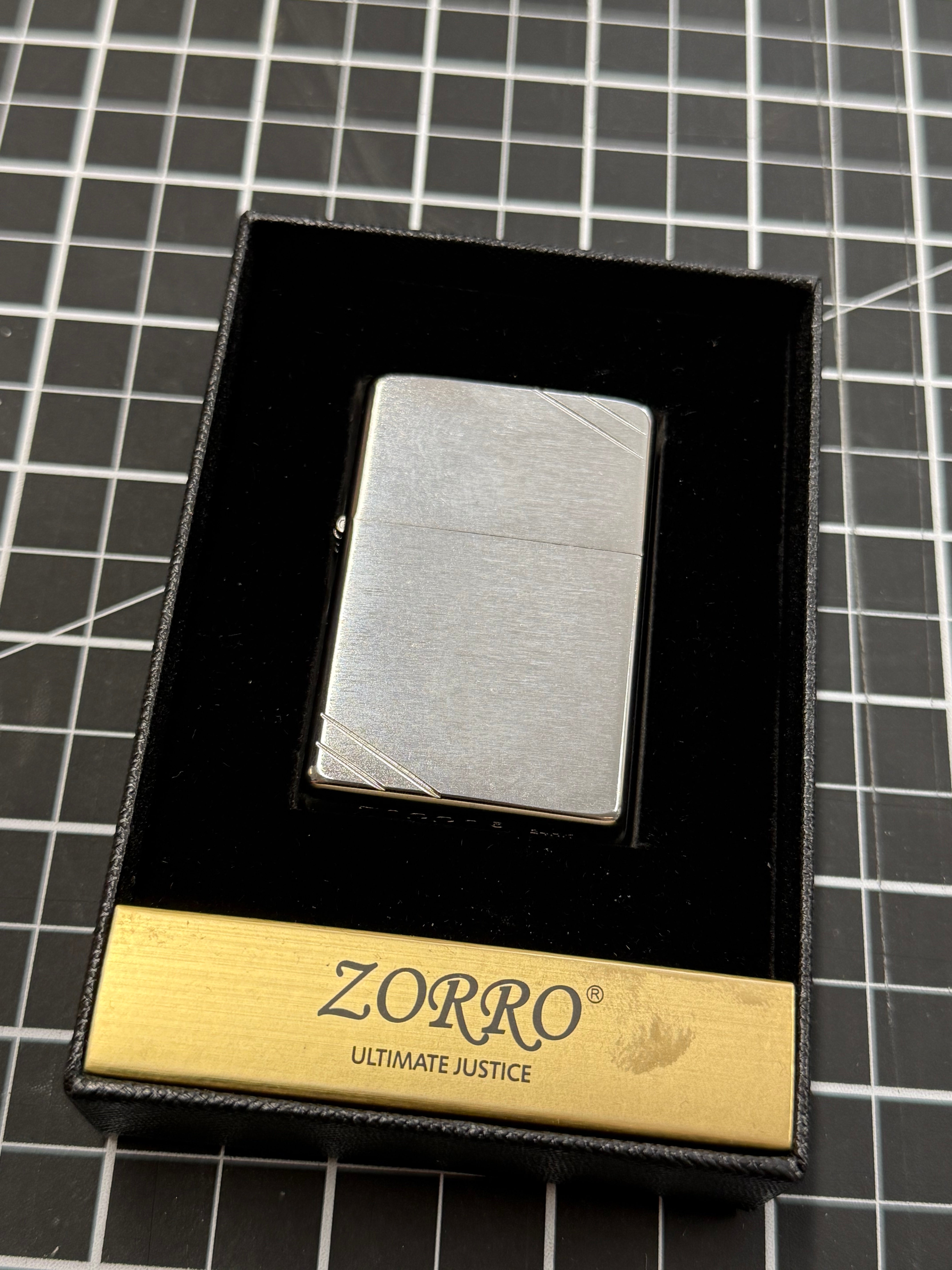 Zorro Diagonal Line - Brushed Chrome